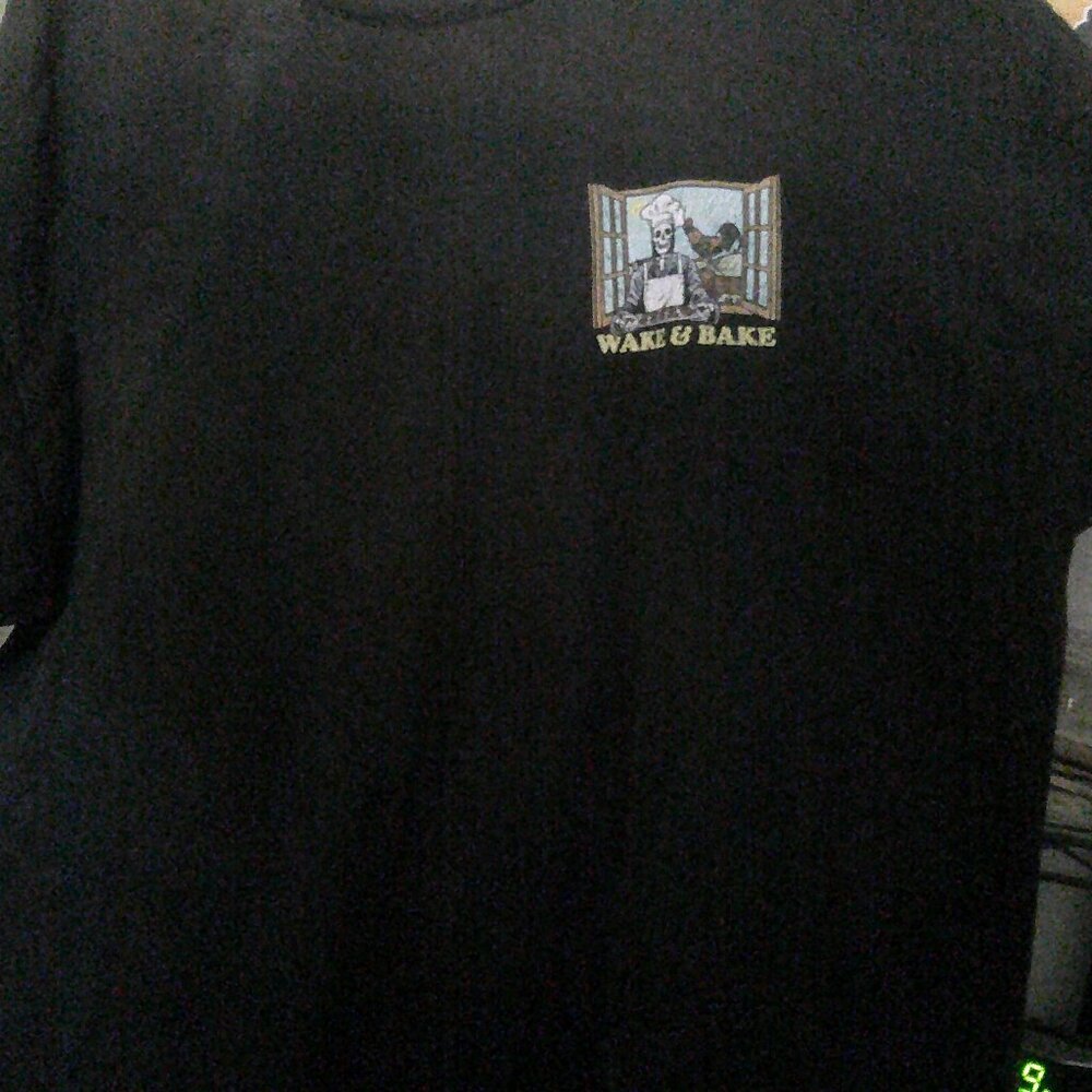 Large Mens Wake & Bake Death? T-shirt-Good to Fair Condition-No Tags